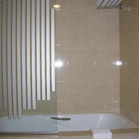 Hotel Arteixo Отель
