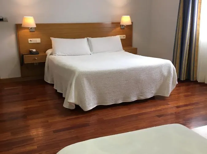 Hotel Arteixo Артейхо